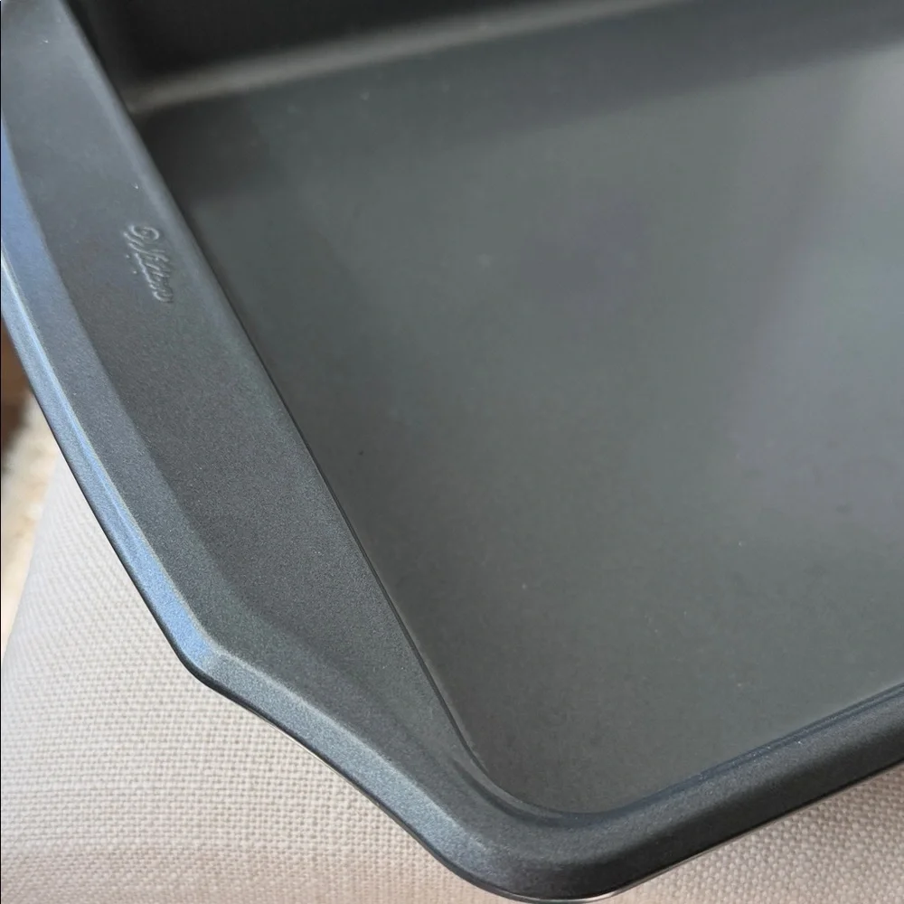 Wilton Nonstick Rectangular Baking Pan 11x15x2 inches